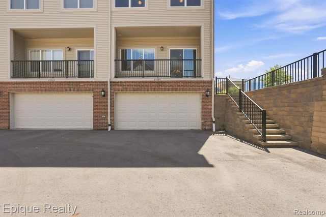 25495 Grandview Lane 25, Novi, MI 48375
