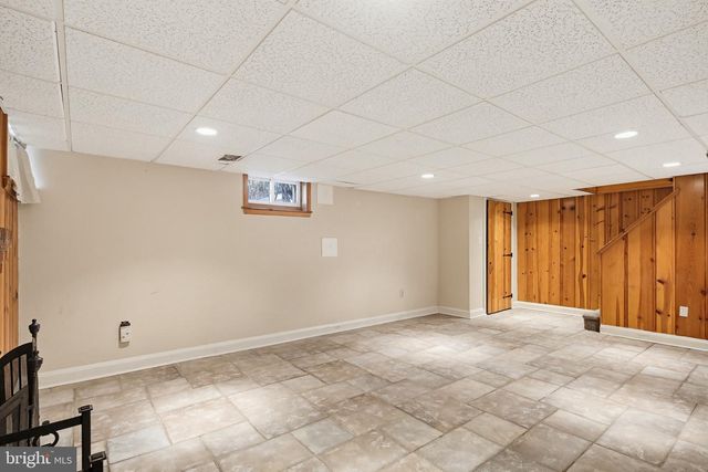 8111 BARKSDALE RD, Baltimore, MD 21286