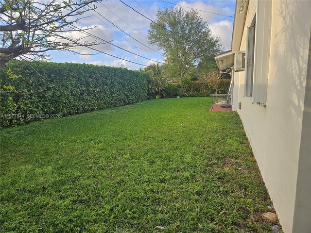 19112 SW 95th Ave, Cutler Bay, FL 33157