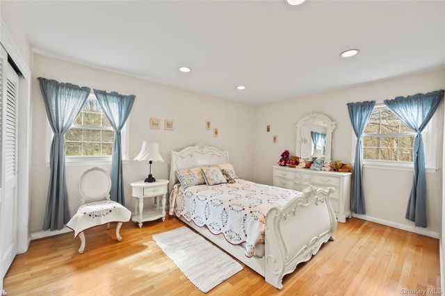 13 Beaumont Drive, New City, NY 10956
