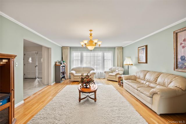 13 Beaumont Drive, New City, NY 10956