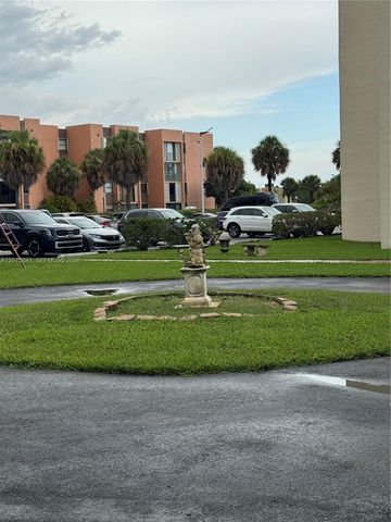 9401 SW 4th Street 103, Miami, FL 33174