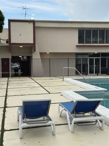 9401 SW 4th Street 103, Miami, FL 33174