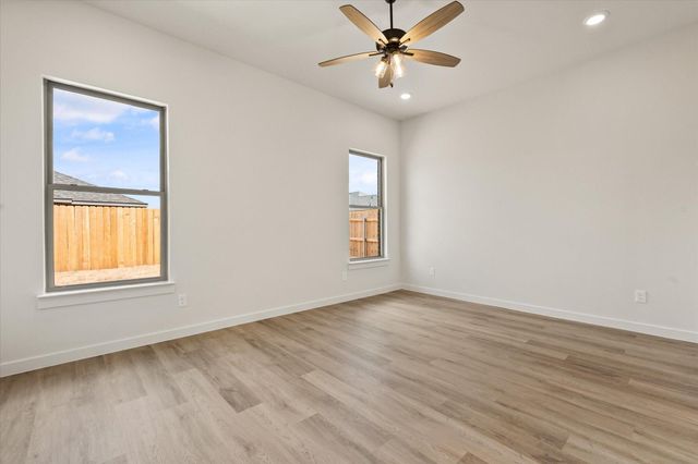 2314 Abbeville Avenue, Wolfforth, TX 79382