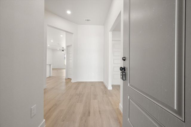 2314 Abbeville Avenue, Wolfforth, TX 79382