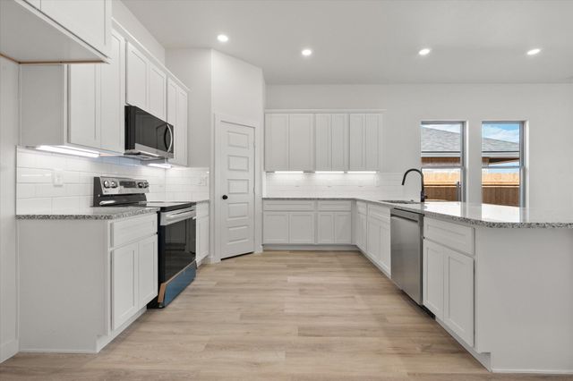 2314 Abbeville Avenue, Wolfforth, TX 79382