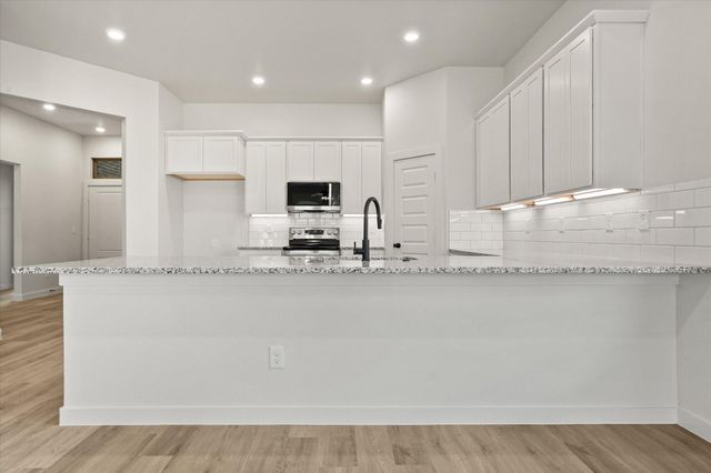 2314 Abbeville Avenue, Wolfforth, TX 79382