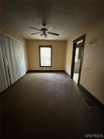 1600 Cleveland Avenue, Niagara Falls, NY 14305