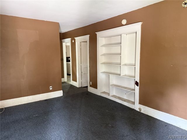1600 Cleveland Avenue, Niagara Falls, NY 14305