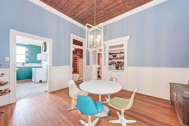 308 N Broad ST, Coupland, TX 78615