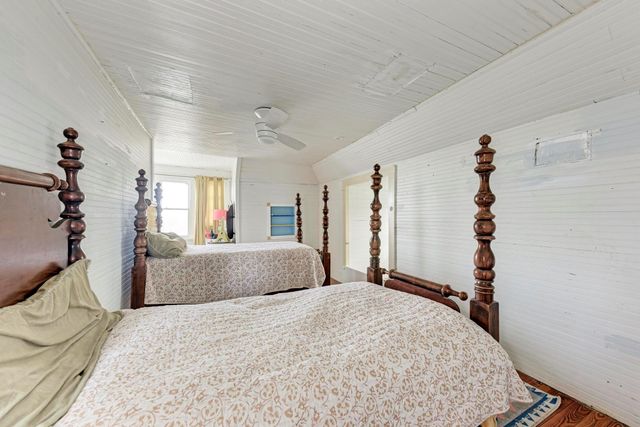 308 N Broad ST, Coupland, TX 78615