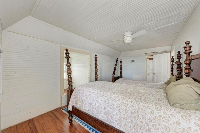 308 N Broad ST, Coupland, TX 78615
