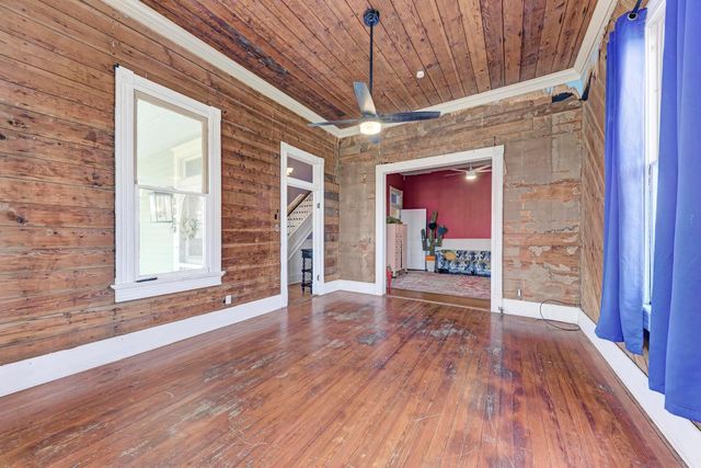 308 N Broad ST, Coupland, TX 78615