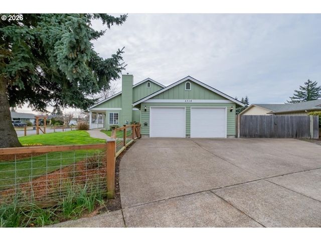 5718 E St, Springfield, OR 97477