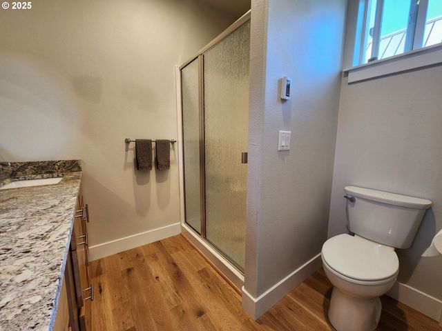 891 Ne DIVISION Ave, Bandon, OR 97411