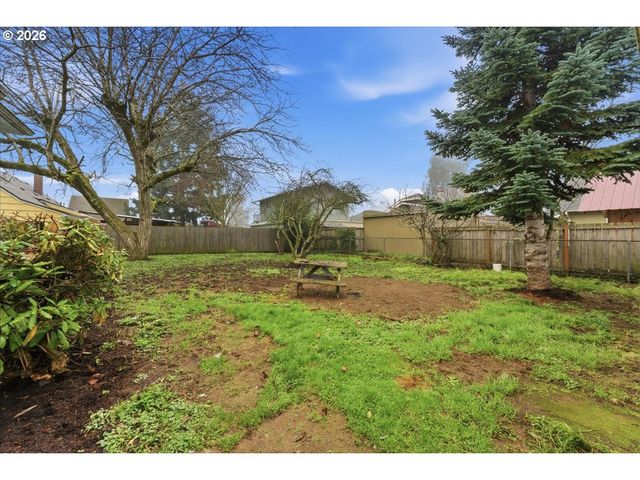 4903 Se 76TH Ave, Portland, OR 97206