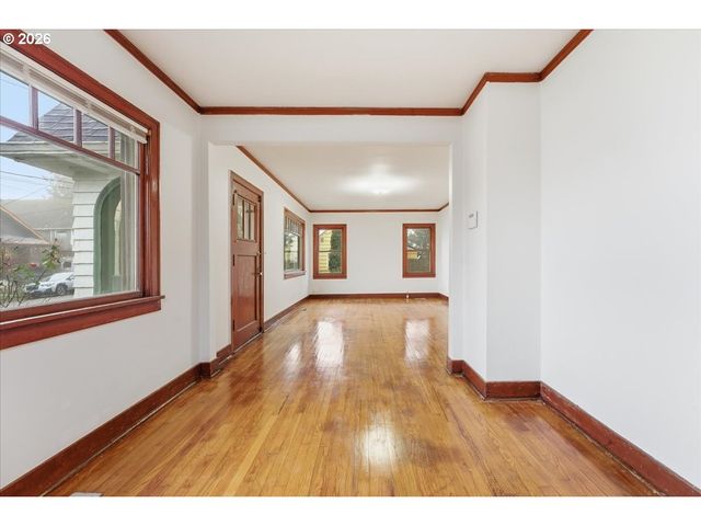 4903 Se 76TH Ave, Portland, OR 97206