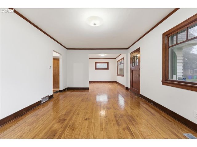 4903 Se 76TH Ave, Portland, OR 97206