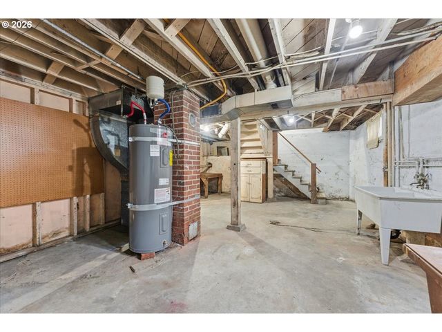 4903 Se 76TH Ave, Portland, OR 97206