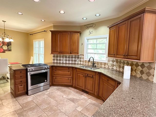 2307 Morningside Drive, Jonesboro, AR 72404