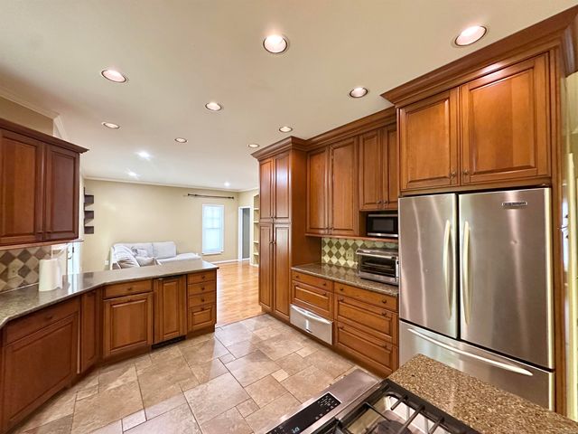 2307 Morningside Drive, Jonesboro, AR 72404