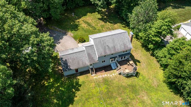 27 West Street, Hebron, CT 06248