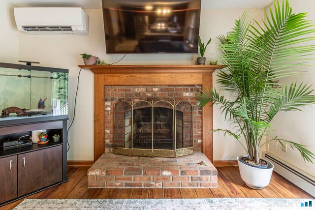 27 West Street, Hebron, CT 06248