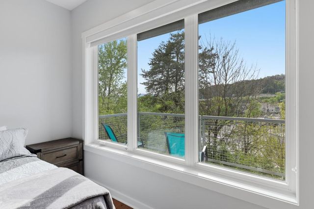 411 Fairpoint Street 205, Chattanooga, TN 37405