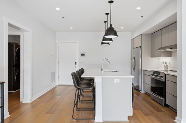 411 Fairpoint Street 205, Chattanooga, TN 37405