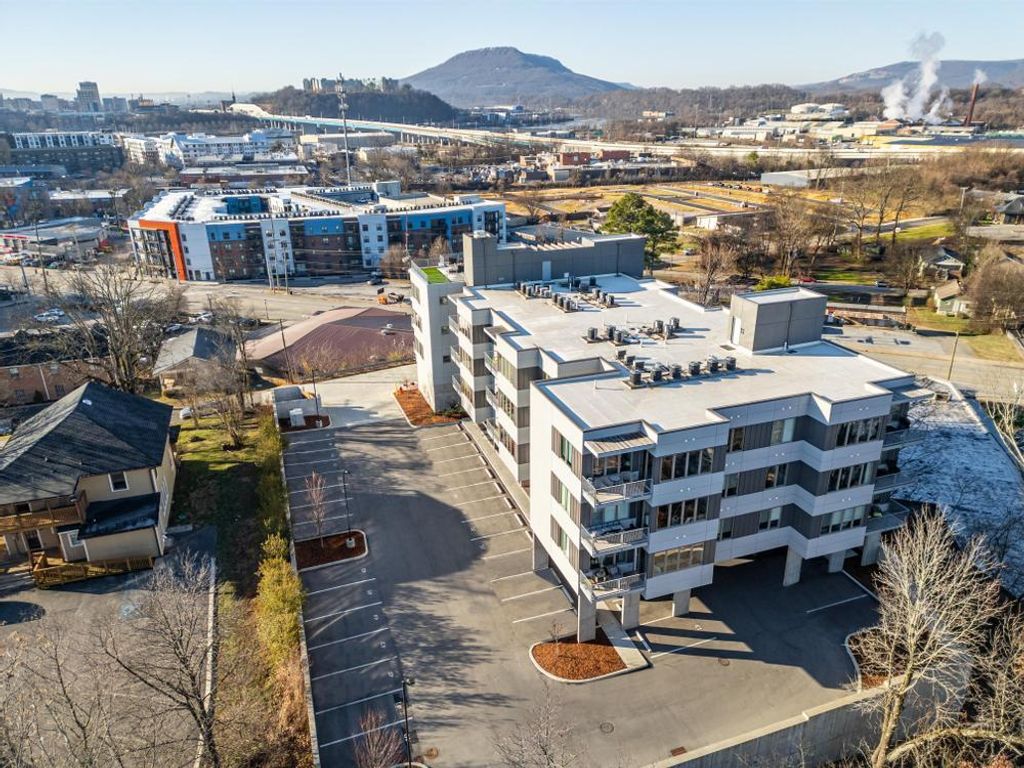411 Fairpoint Street 205, Chattanooga, TN 37405