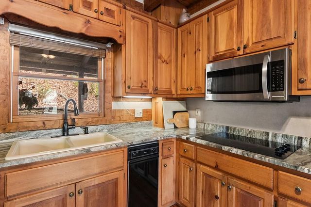 192 Grassy Knob Court, Jasper, GA 30143