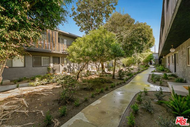 4136 Grand View Boulevard 3, Los Angeles, CA 90066