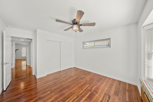 880 Laverstock Way, Sacramento, CA 95864