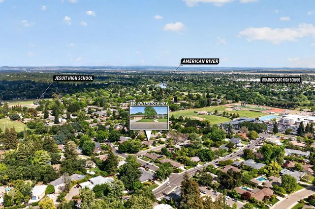 880 Laverstock Way, Sacramento, CA 95864