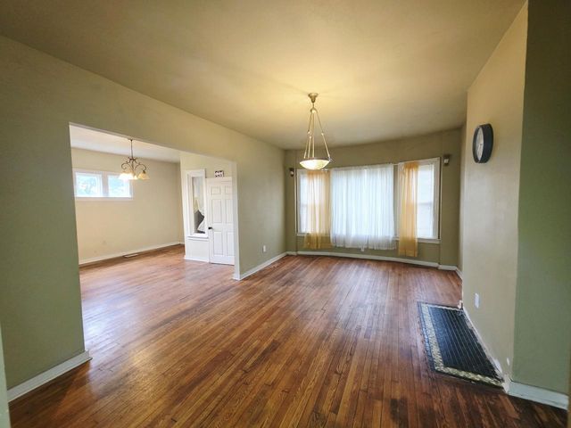 2563 N 12th STREET, Milwaukee, WI 53206