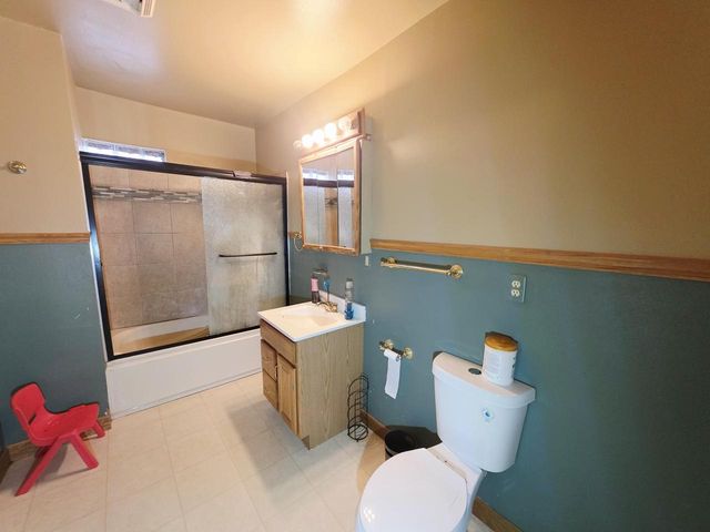 2563 N 12th STREET, Milwaukee, WI 53206