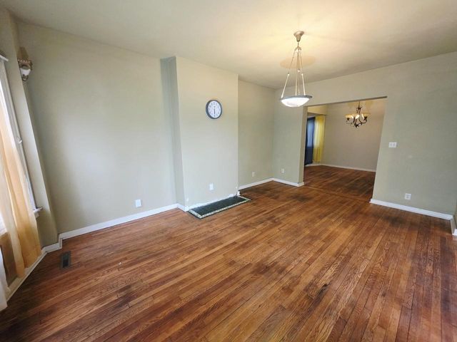 2563 N 12th STREET, Milwaukee, WI 53206