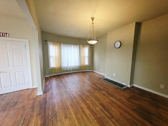 2563 N 12th STREET, Milwaukee, WI 53206