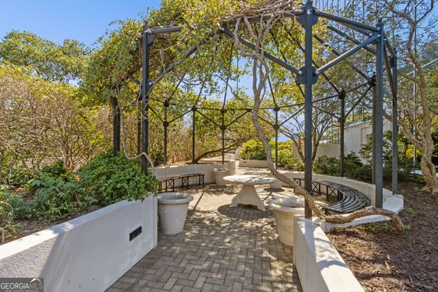 2828 Peachtree Road NE # 802, Atlanta, GA 30305