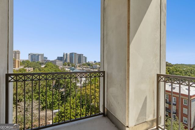 2828 Peachtree Road NE # 802, Atlanta, GA 30305