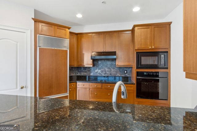 2828 Peachtree Road NE # 802, Atlanta, GA 30305