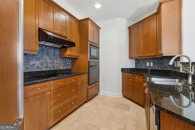 2828 Peachtree Road NE # 802, Atlanta, GA 30305