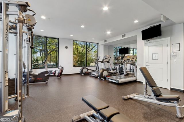 2828 Peachtree Road NE # 802, Atlanta, GA 30305