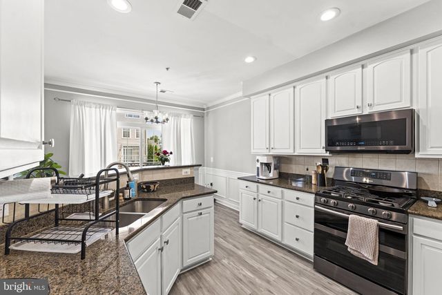 13649 VENTURI LN, Herndon, VA 20171