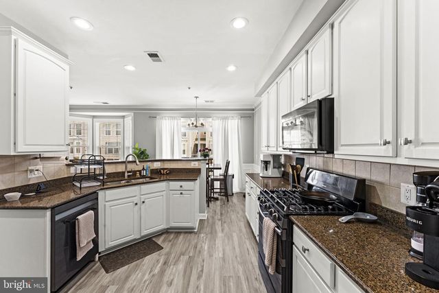 13649 VENTURI LN, Herndon, VA 20171