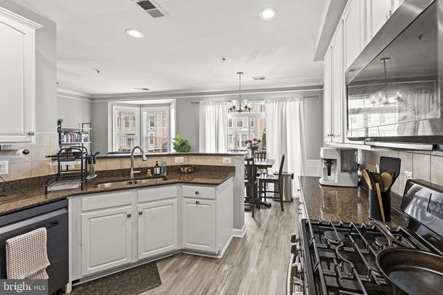 13649 VENTURI LN, Herndon, VA 20171