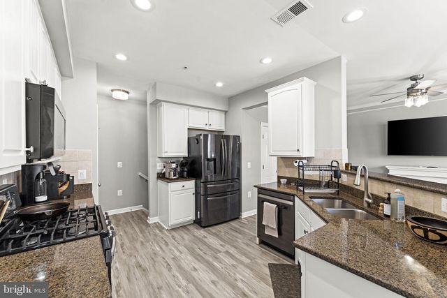 13649 VENTURI LN, Herndon, VA 20171