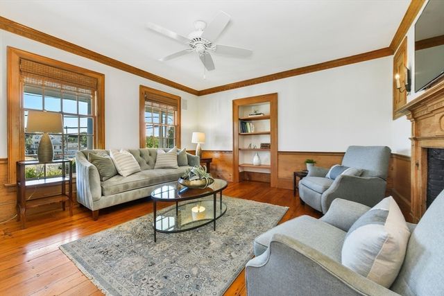 4 Margin St B, Cohasset, MA 02025