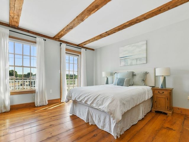 4 Margin St B, Cohasset, MA 02025