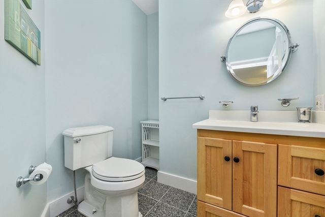 4 Margin St B, Cohasset, MA 02025